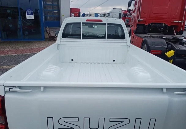 Isuzu D-Max cena 146370 przebieg: 1, rok produkcji 2023 z Biała Podlaska małe 137